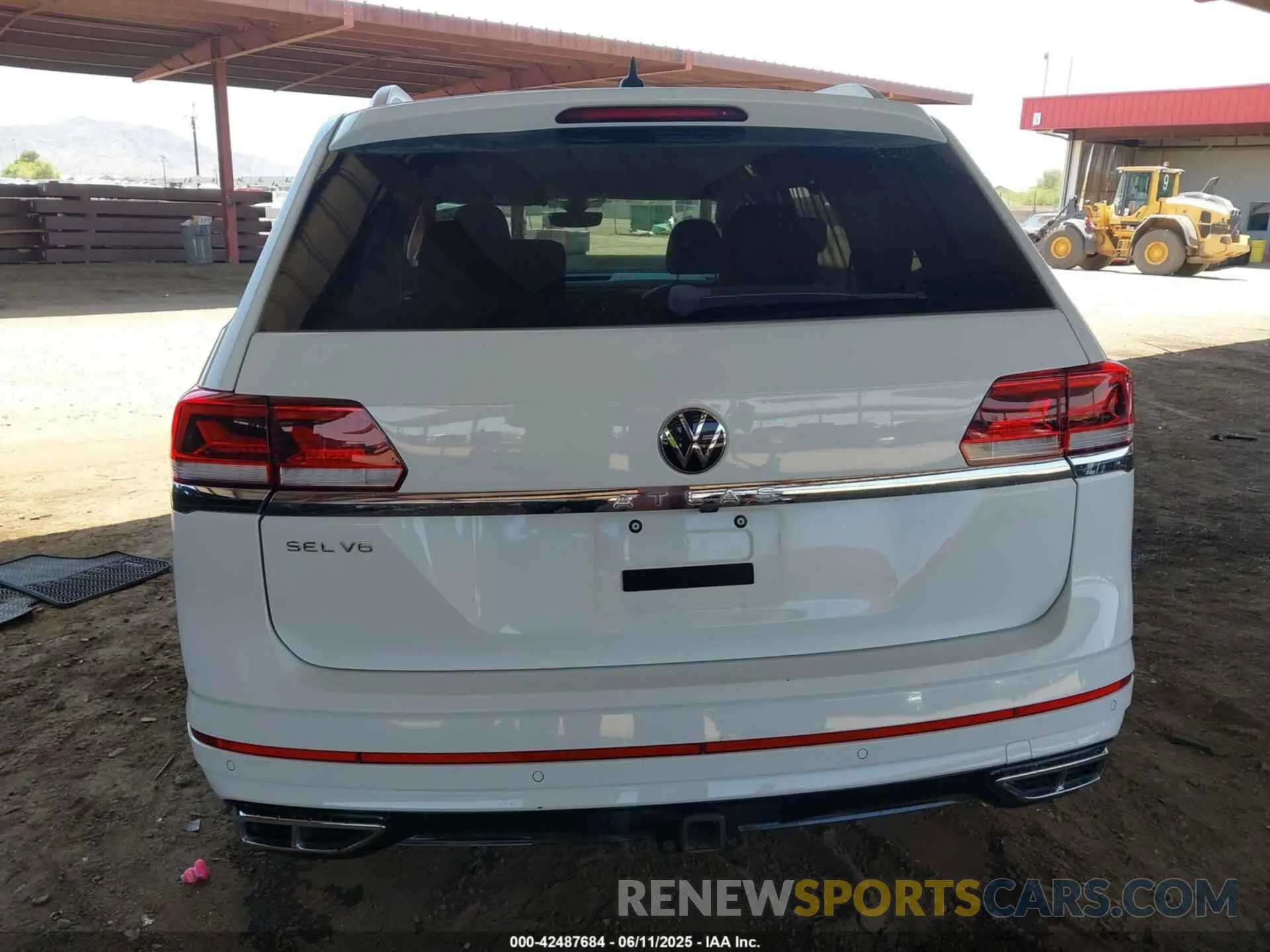 16 fotografías del automóvil dañado 1V2CR2CAXMC540915 VOLKSWAGEN ATLAS 2021