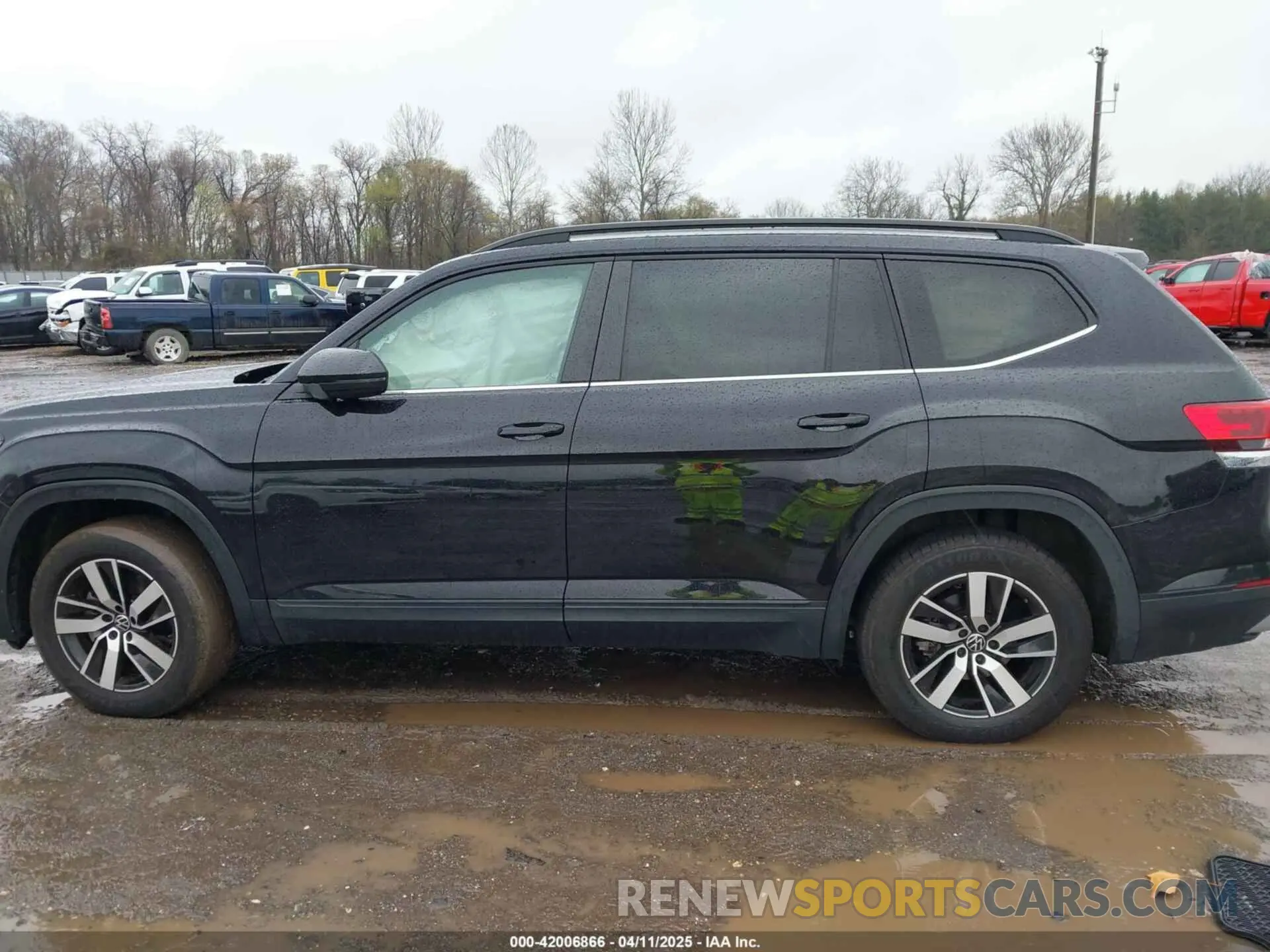 14 fotografías del automóvil dañado 1V2DP2CA8MC524593 VOLKSWAGEN ATLAS 2021