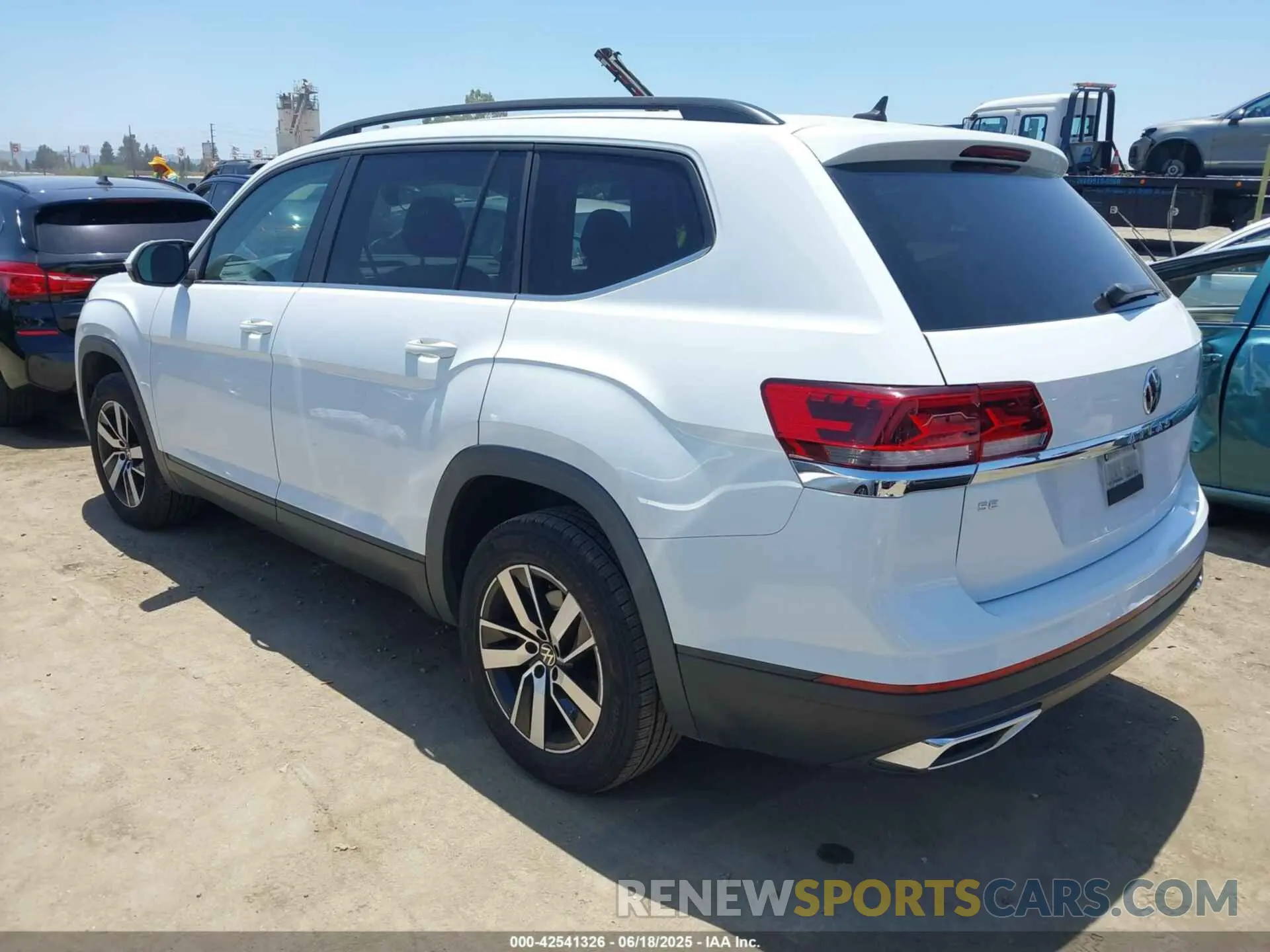 3 fotografías del automóvil dañado 1V2DP2CA9MC601018 VOLKSWAGEN ATLAS 2021