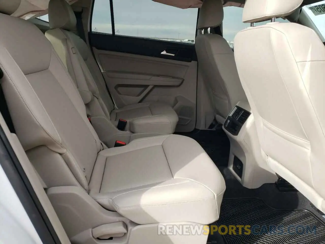 11 fotografías del automóvil dañado 1V2ER2CA2MC501809 VOLKSWAGEN ATLAS 2021