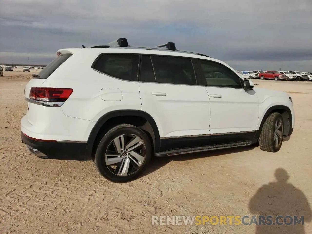 3 fotografías del automóvil dañado 1V2ER2CA2MC501809 VOLKSWAGEN ATLAS 2021