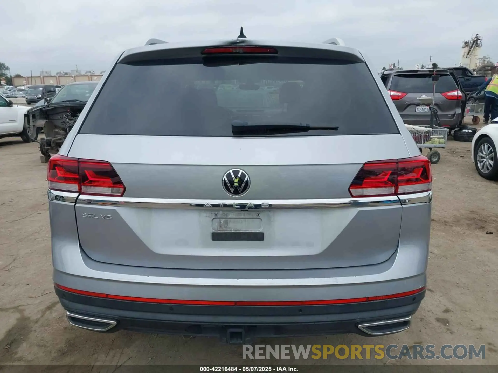 16 fotografías del automóvil dañado 1V2ER2CA9MC502102 VOLKSWAGEN ATLAS 2021