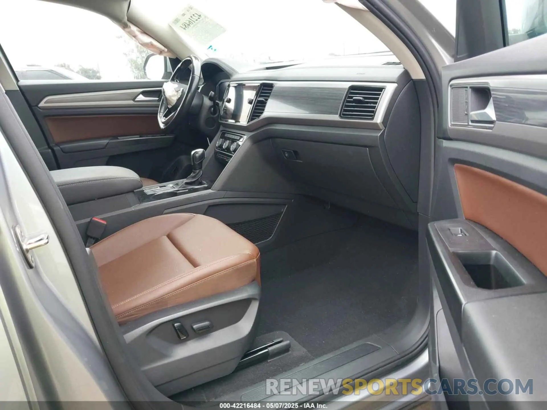 5 fotografías del automóvil dañado 1V2ER2CA9MC502102 VOLKSWAGEN ATLAS 2021