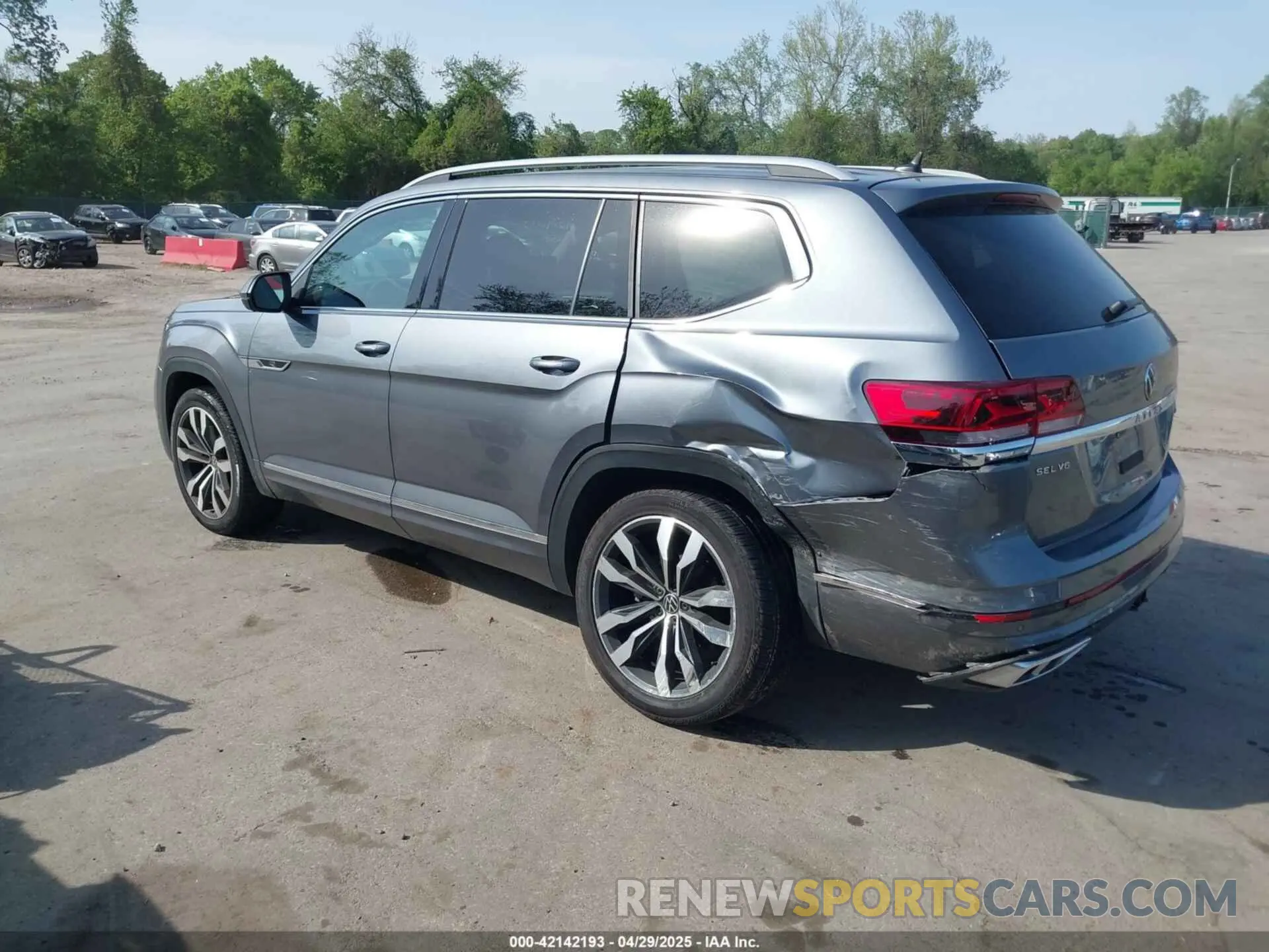 3 fotografías del automóvil dañado 1V2FR2CA2MC503869 VOLKSWAGEN ATLAS 2021