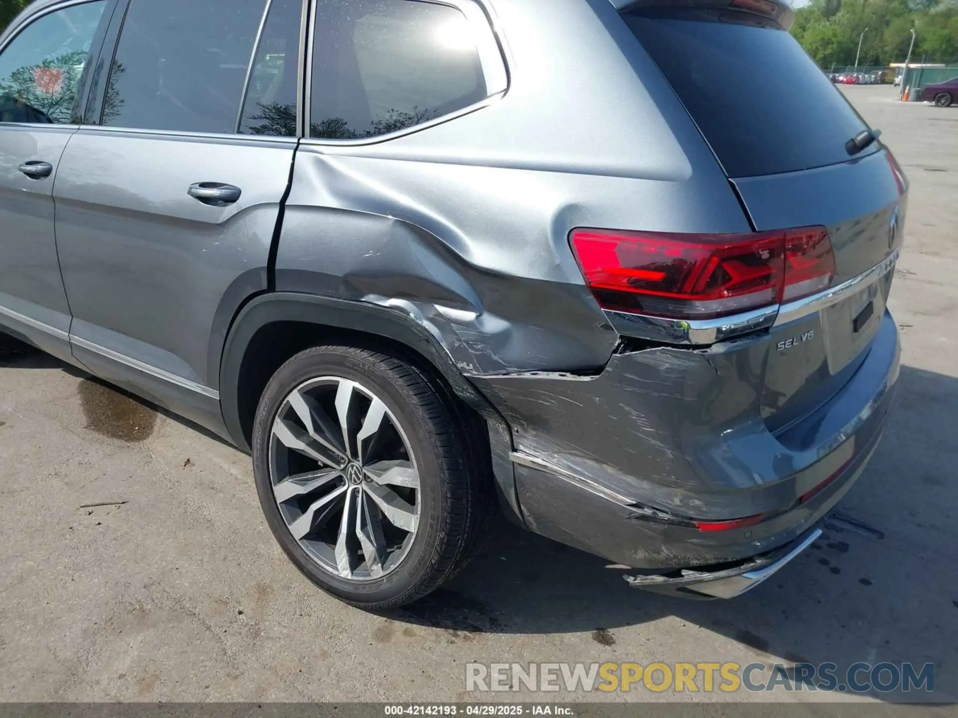 6 fotografías del automóvil dañado 1V2FR2CA2MC503869 VOLKSWAGEN ATLAS 2021