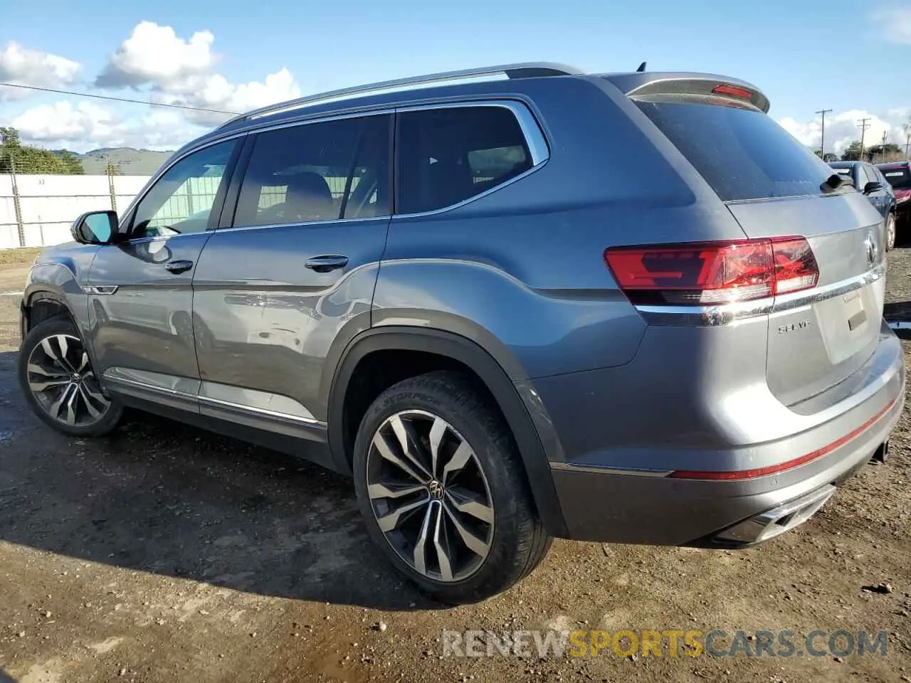 2 fotografías del automóvil dañado 1V2FR2CA5MC536929 VOLKSWAGEN ATLAS 2021