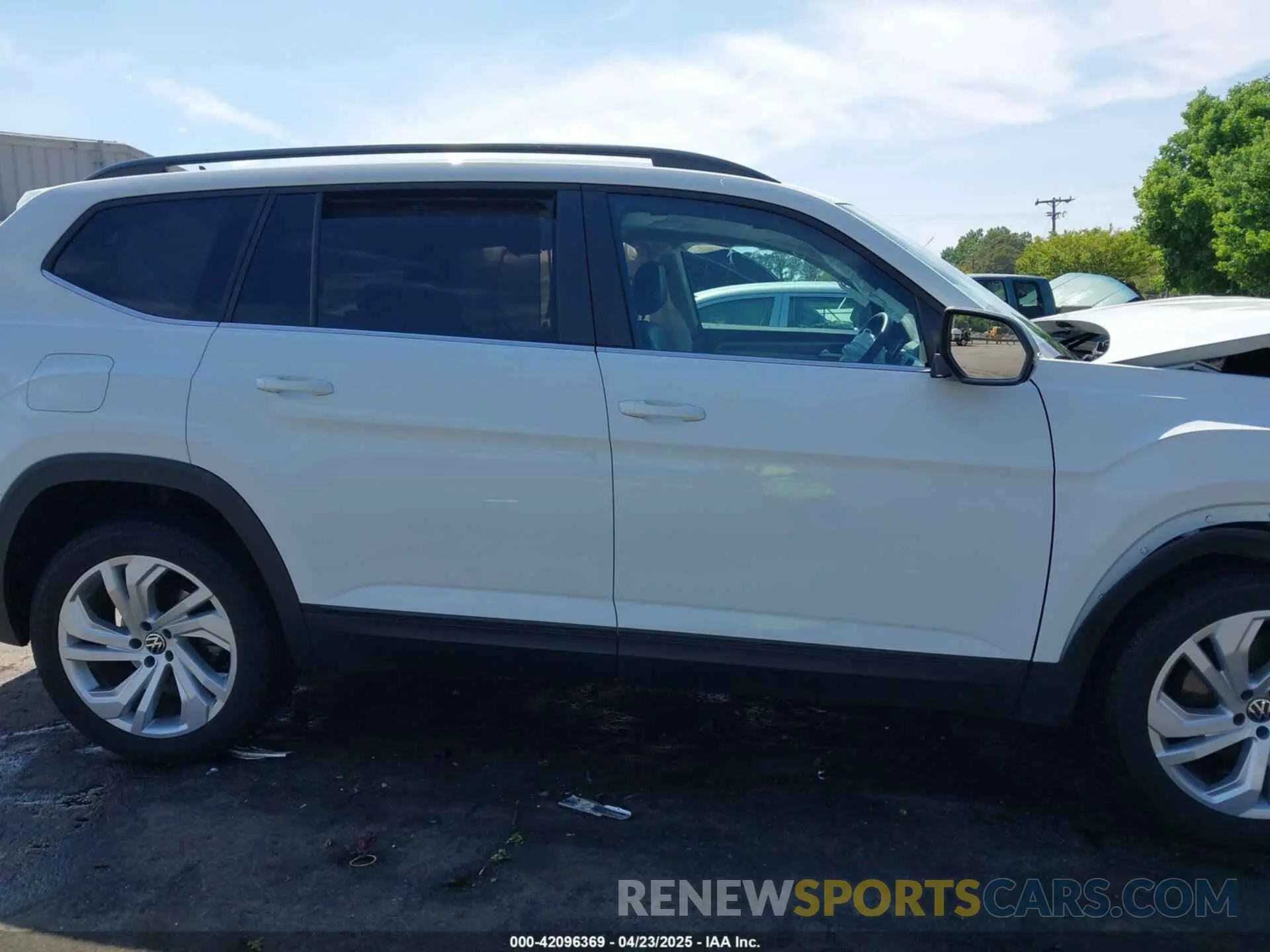 13 fotografías del automóvil dañado 1V2HR2CA1MC551176 VOLKSWAGEN ATLAS 2021