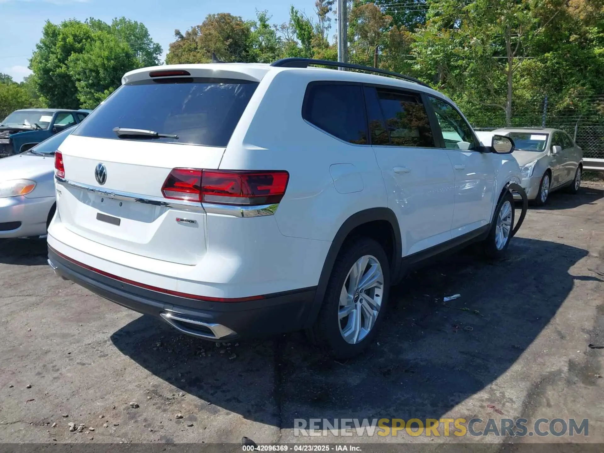 4 fotografías del automóvil dañado 1V2HR2CA1MC551176 VOLKSWAGEN ATLAS 2021