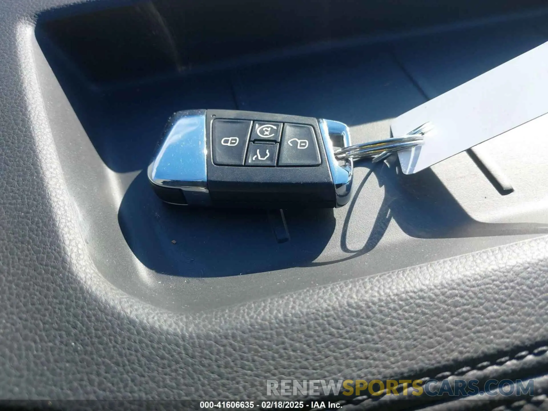11 fotografías del automóvil dañado 1V2HR2CA1MC559181 VOLKSWAGEN ATLAS 2021
