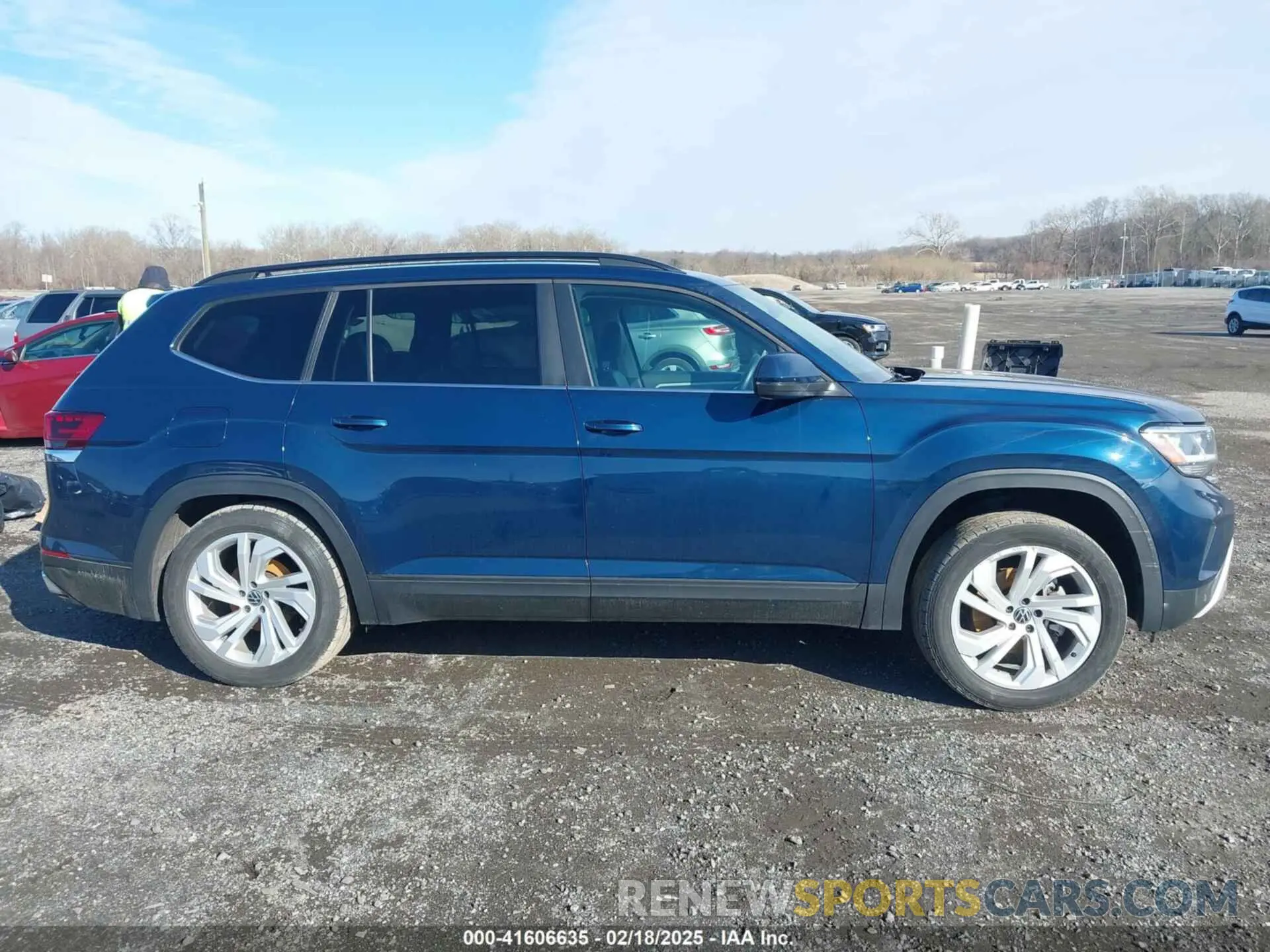 13 fotografías del automóvil dañado 1V2HR2CA1MC559181 VOLKSWAGEN ATLAS 2021