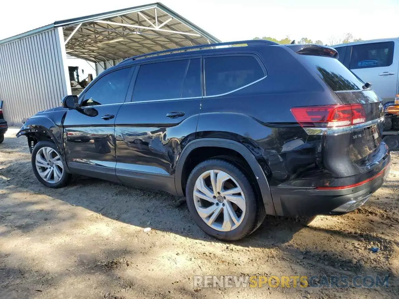 2 fotografías del automóvil dañado 1V2HR2CA2MC606833 VOLKSWAGEN ATLAS 2021