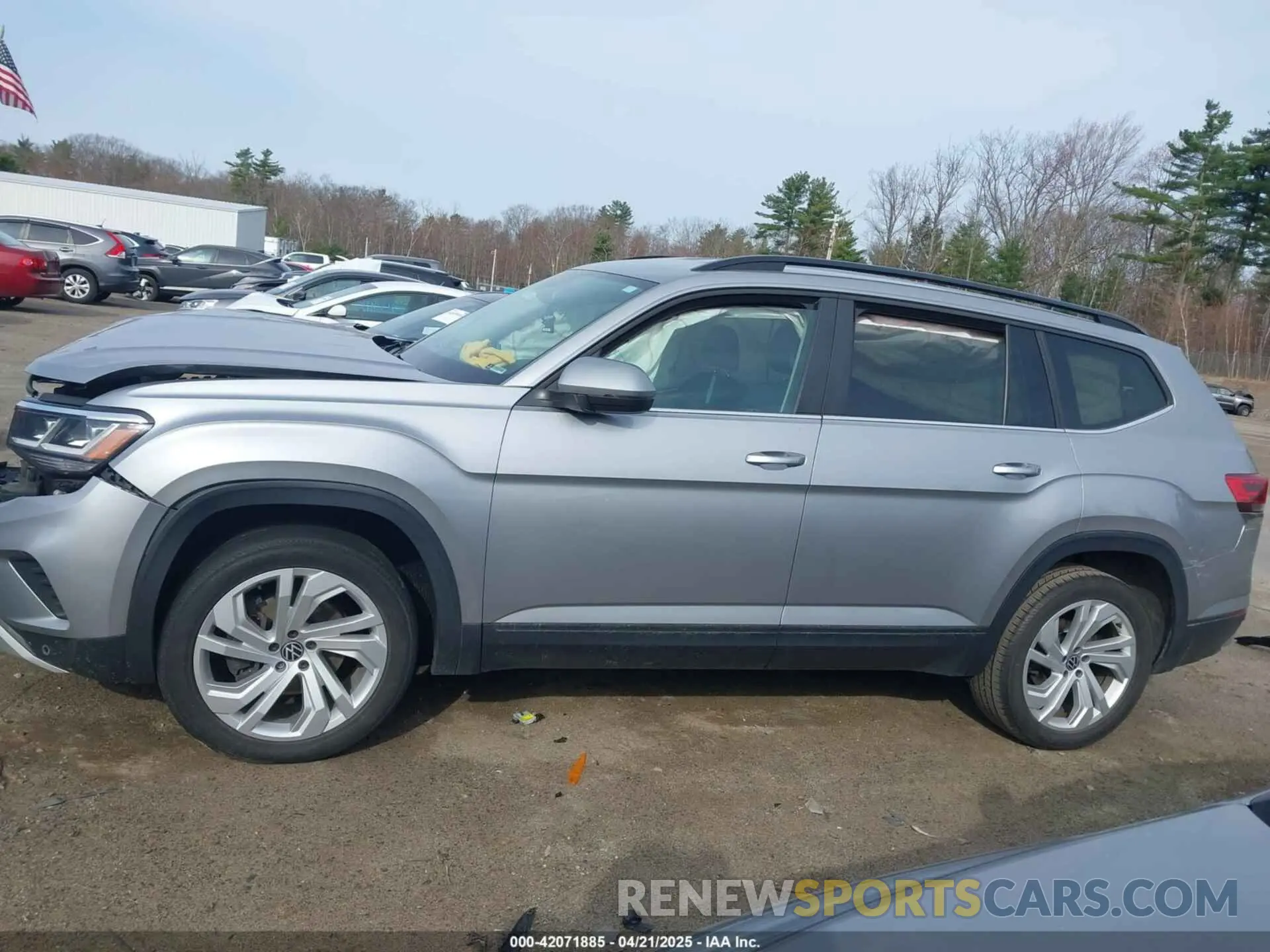 15 fotografías del automóvil dañado 1V2HR2CA3MC542222 VOLKSWAGEN ATLAS 2021