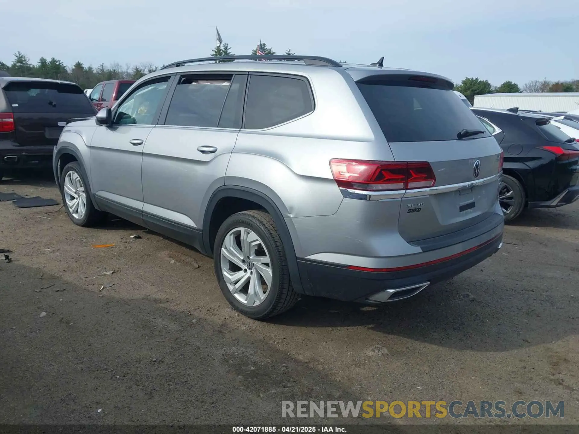 3 fotografías del automóvil dañado 1V2HR2CA3MC542222 VOLKSWAGEN ATLAS 2021