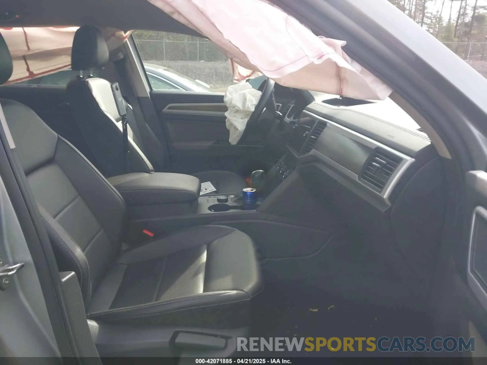 5 fotografías del automóvil dañado 1V2HR2CA3MC542222 VOLKSWAGEN ATLAS 2021