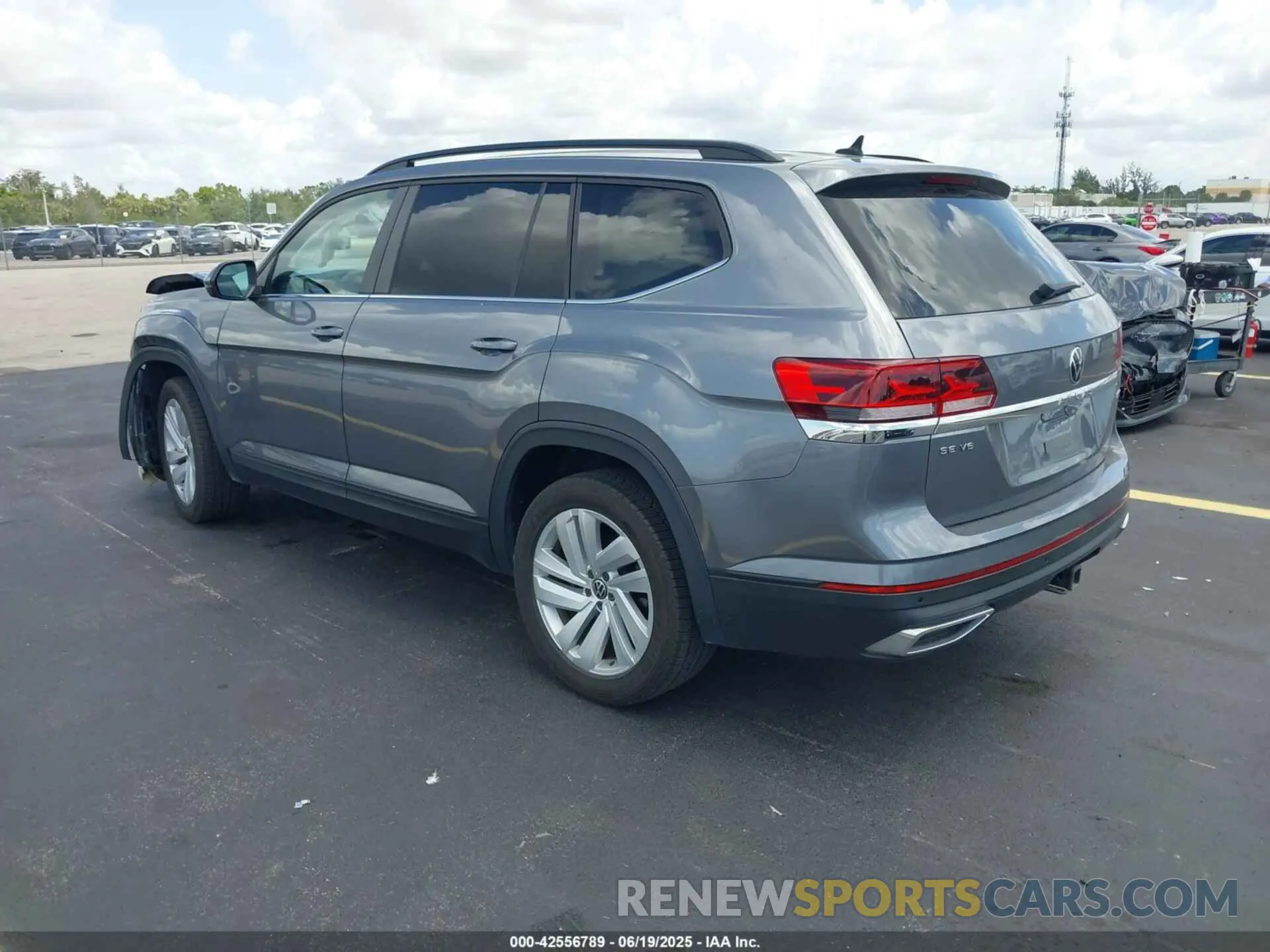 3 fotografías del automóvil dañado 1V2HR2CA5MC566179 VOLKSWAGEN ATLAS 2021