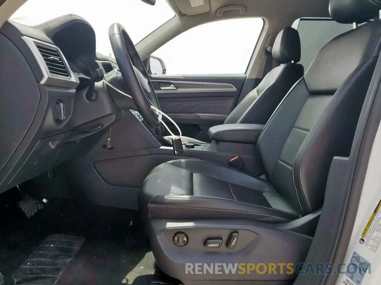 7 fotografías del automóvil dañado 1V2HR2CA5MC576100 VOLKSWAGEN ATLAS 2021