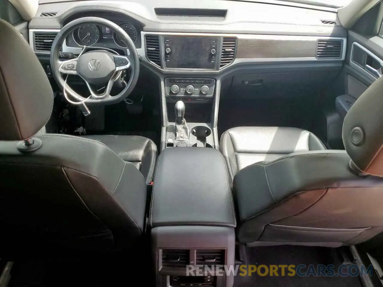 8 fotografías del automóvil dañado 1V2HR2CA5MC576100 VOLKSWAGEN ATLAS 2021