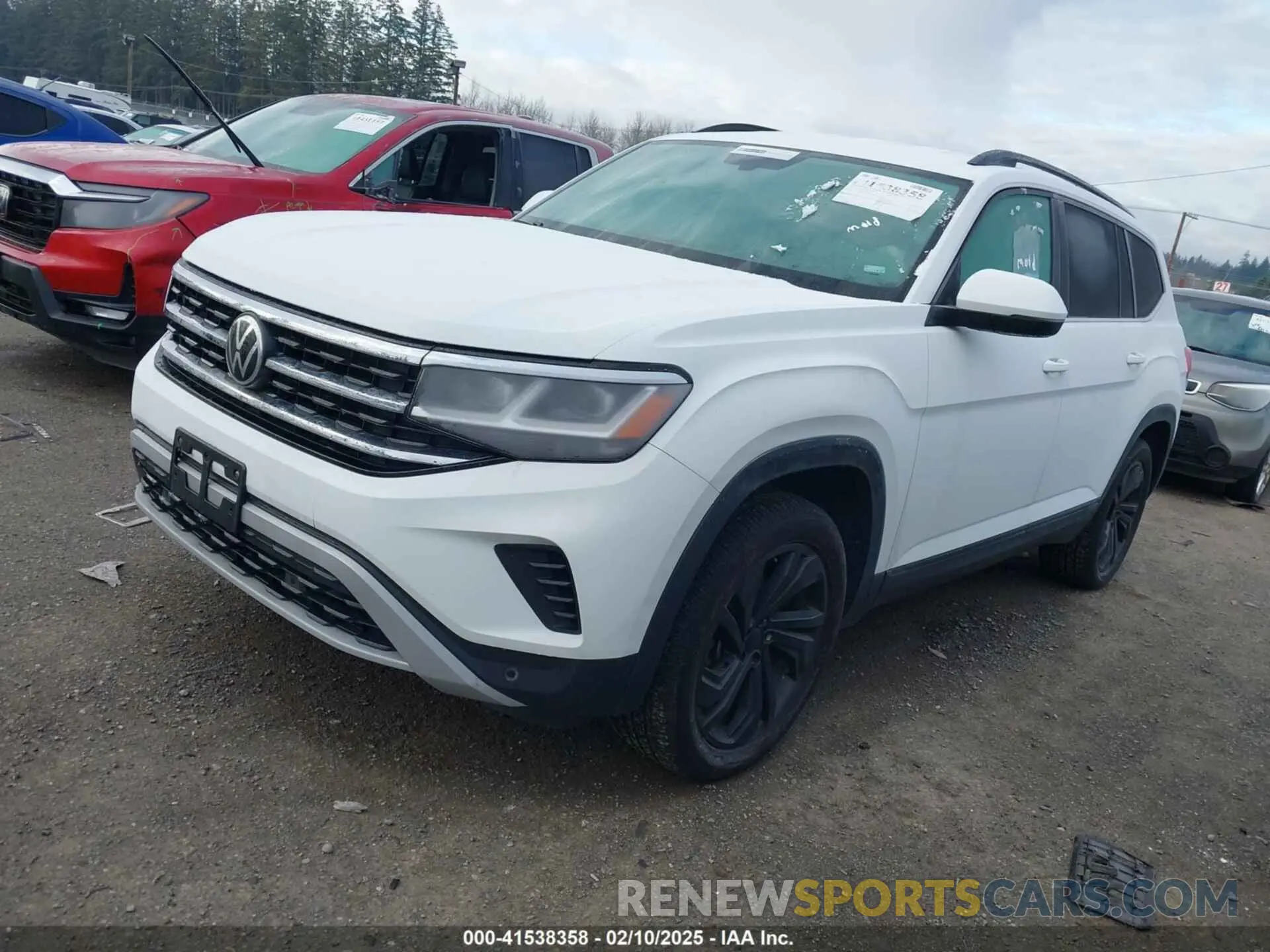 2 fotografías del automóvil dañado 1V2HR2CA8MC543706 VOLKSWAGEN ATLAS 2021