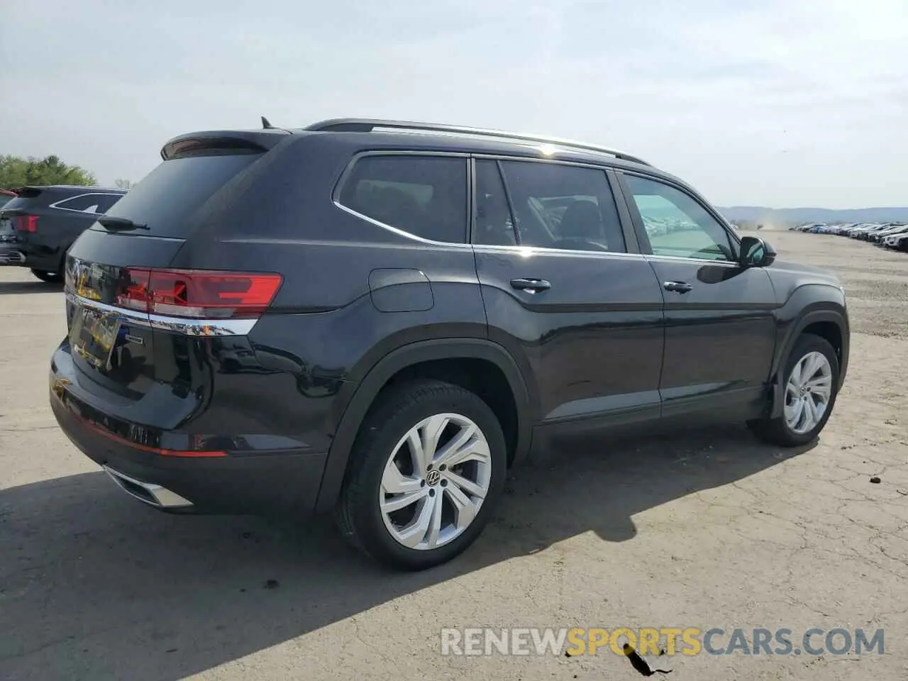 3 fotografías del automóvil dañado 1V2HR2CA8MC590444 VOLKSWAGEN ATLAS 2021