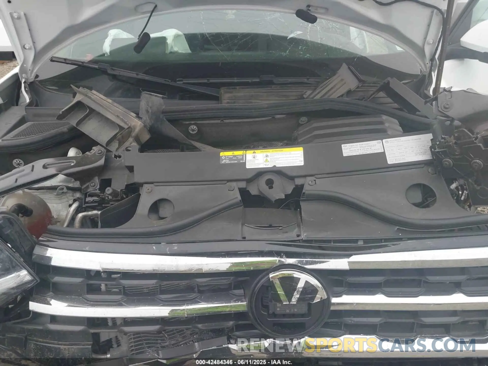 10 fotografías del automóvil dañado 1V2HR2CAXMC549460 VOLKSWAGEN ATLAS 2021