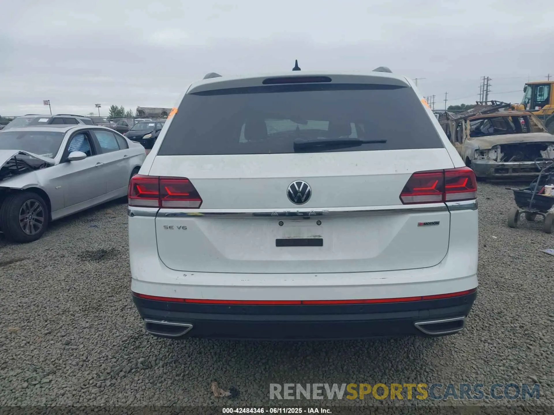 16 fotografías del automóvil dañado 1V2HR2CAXMC549460 VOLKSWAGEN ATLAS 2021