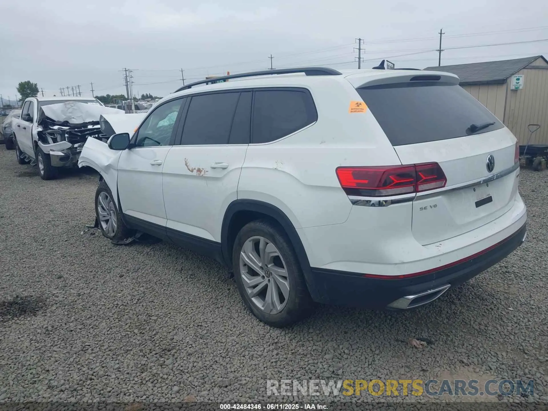 3 fotografías del automóvil dañado 1V2HR2CAXMC549460 VOLKSWAGEN ATLAS 2021