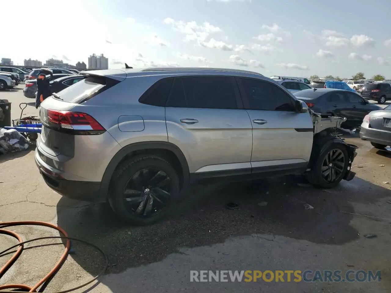 3 fotografías del automóvil dañado 1V2KE2CA1MC235164 VOLKSWAGEN ATLAS 2021