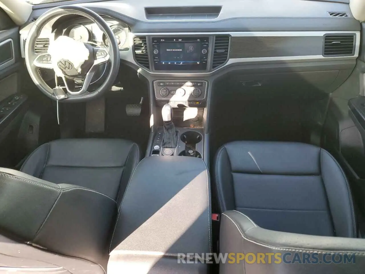 8 fotografías del automóvil dañado 1V2KP2CA3MC544046 VOLKSWAGEN ATLAS 2021