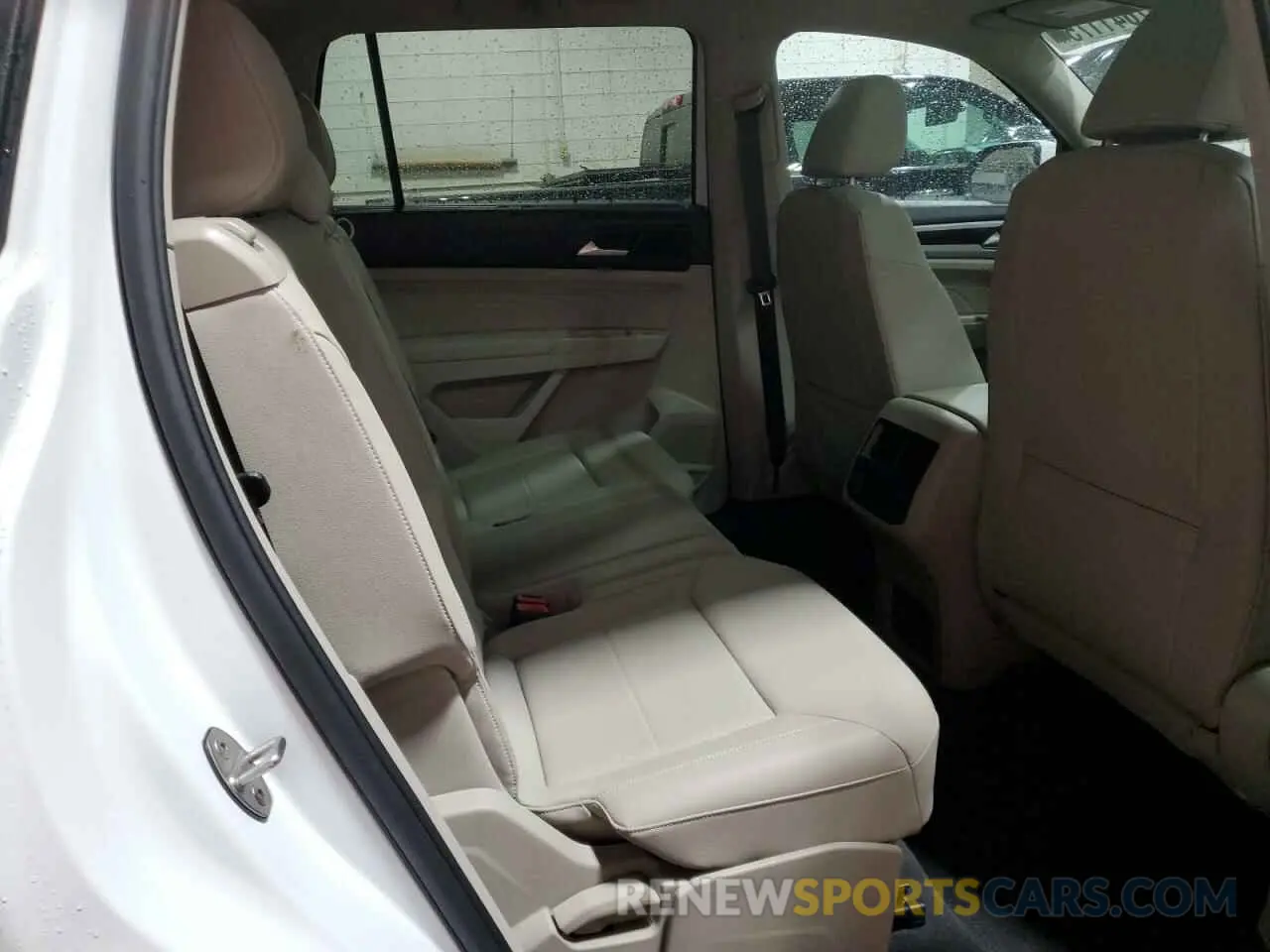 11 fotografías del automóvil dañado 1V2KR2CA2MC546509 VOLKSWAGEN ATLAS 2021