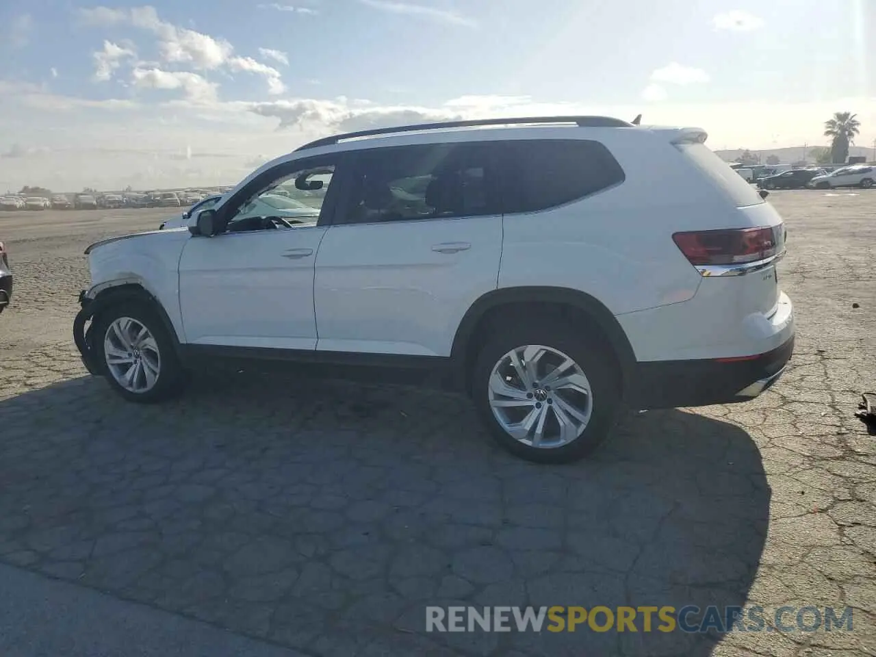2 fotografías del automóvil dañado 1V2KR2CA2MC601122 VOLKSWAGEN ATLAS 2021