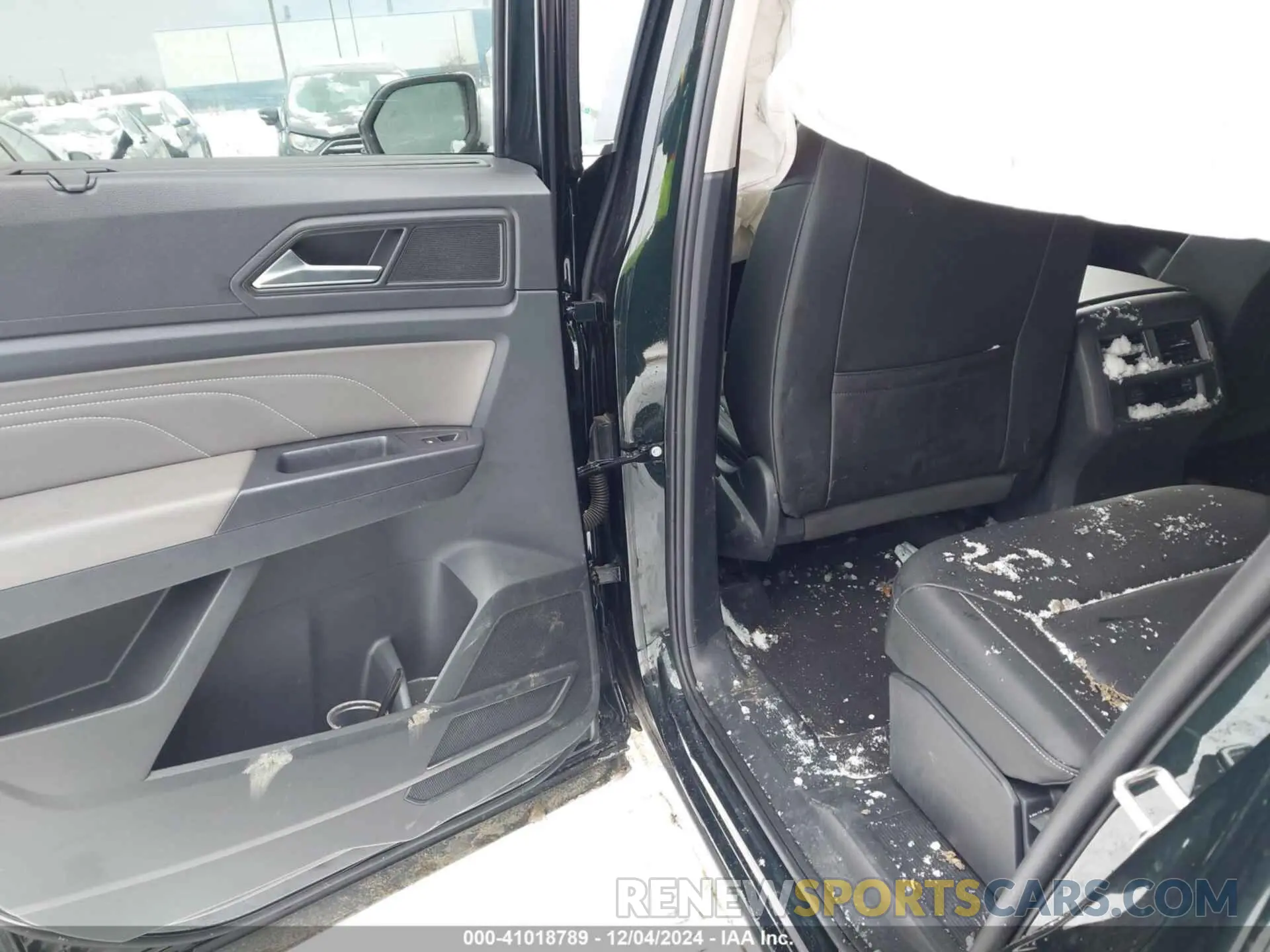 8 fotografías del automóvil dañado 1V2KR2CA4MC608976 VOLKSWAGEN ATLAS 2021