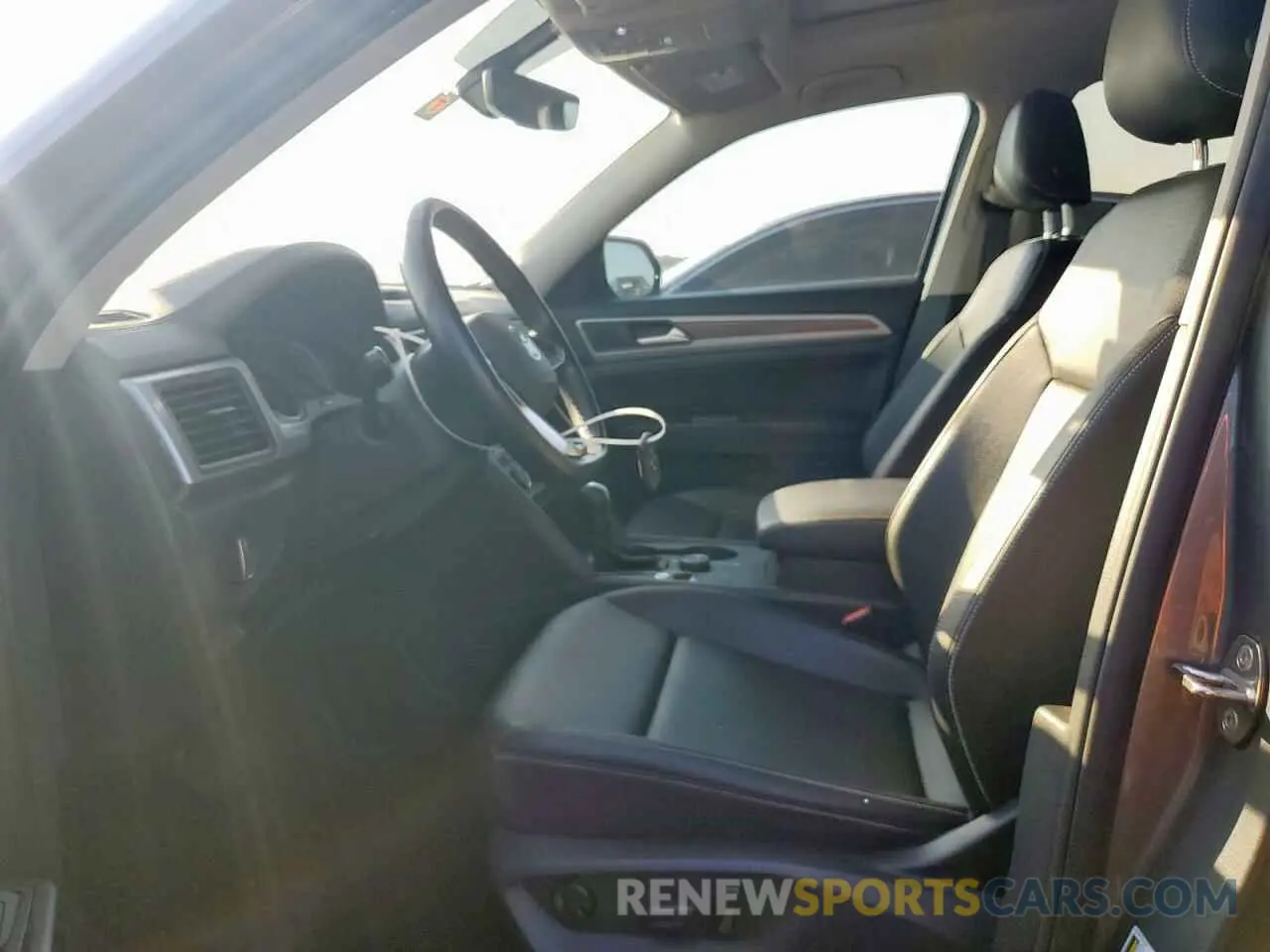7 fotografías del automóvil dañado 1V2KR2CA7MC535814 VOLKSWAGEN ATLAS 2021