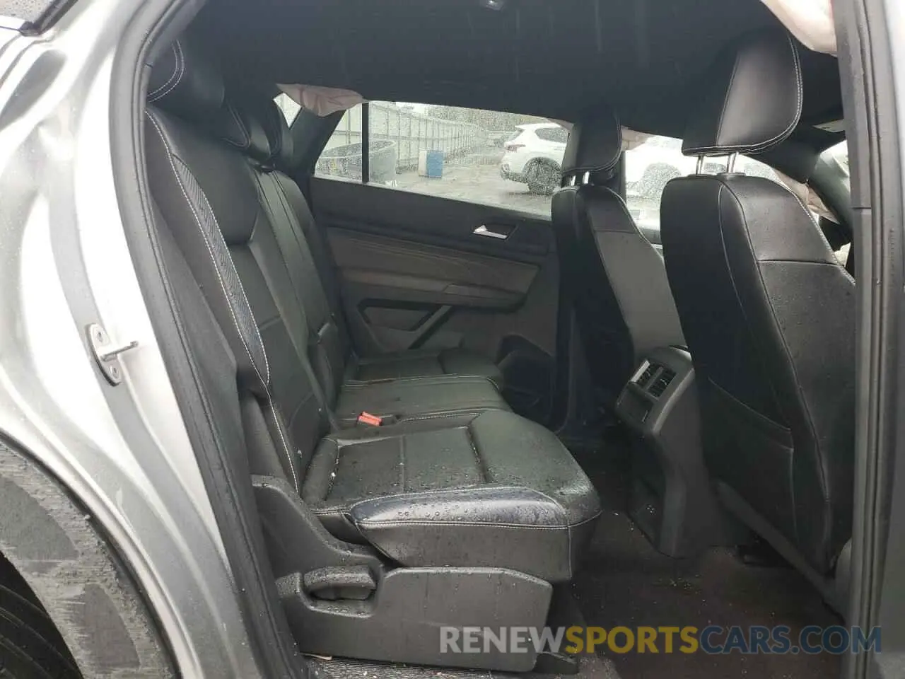 12 fotografías del automóvil dañado 1V2ME2CA4MC231070 VOLKSWAGEN ATLAS 2021