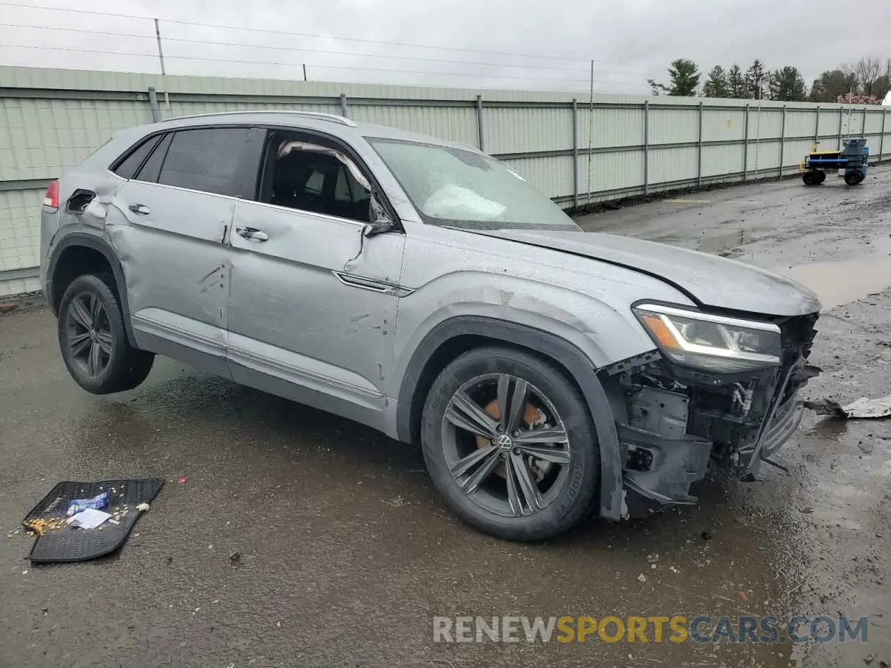 4 fotografías del automóvil dañado 1V2ME2CA4MC231070 VOLKSWAGEN ATLAS 2021