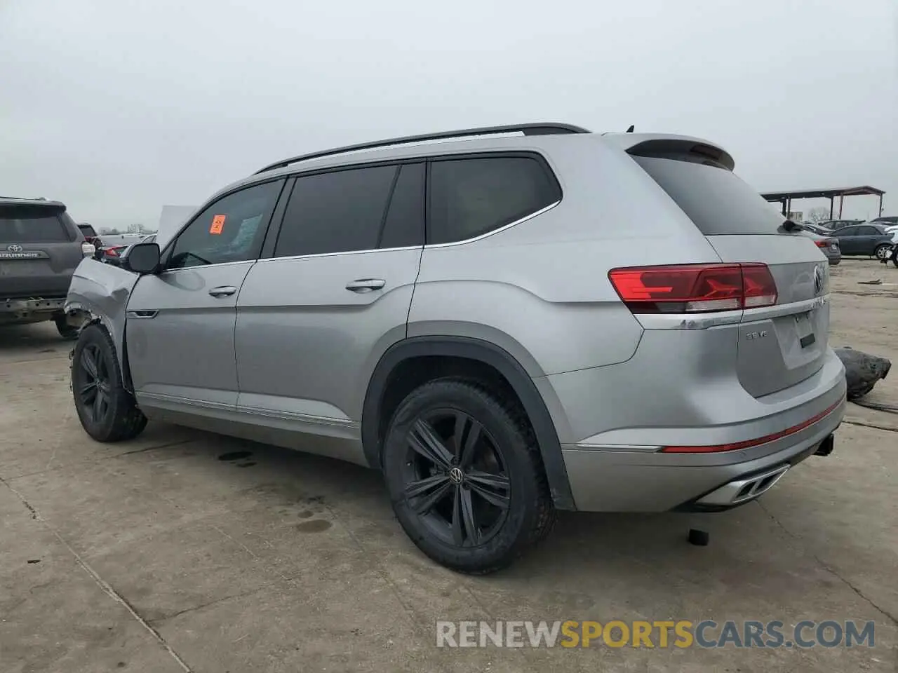 2 fotografías del automóvil dañado 1V2MR2CA3MC531395 VOLKSWAGEN ATLAS 2021