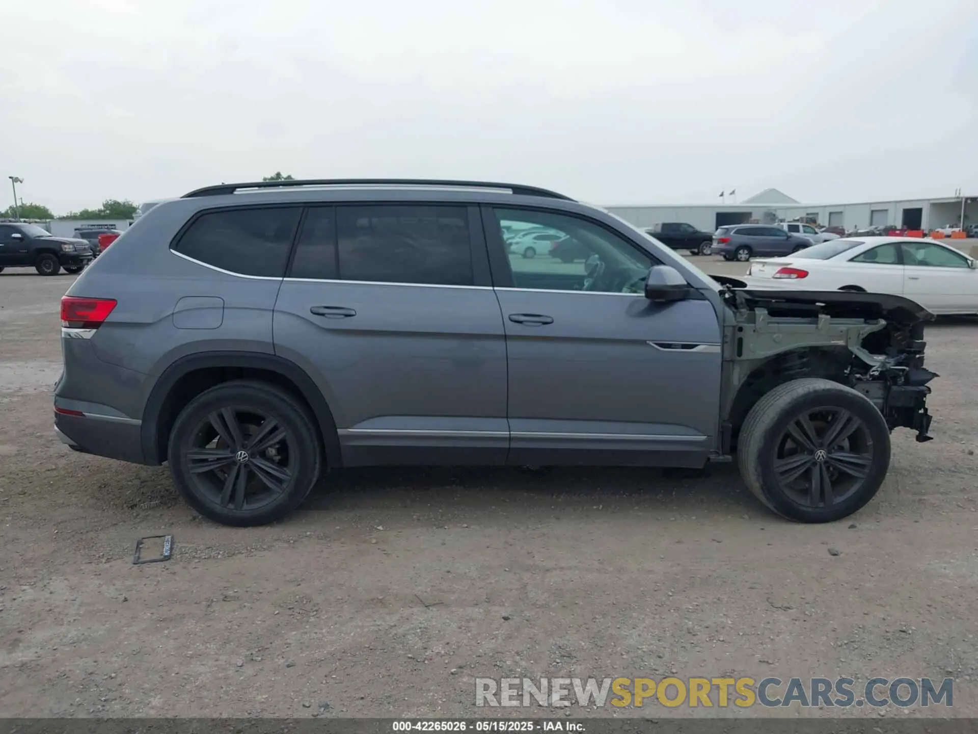 14 fotografías del automóvil dañado 1V2NR2CA4MC529207 VOLKSWAGEN ATLAS 2021