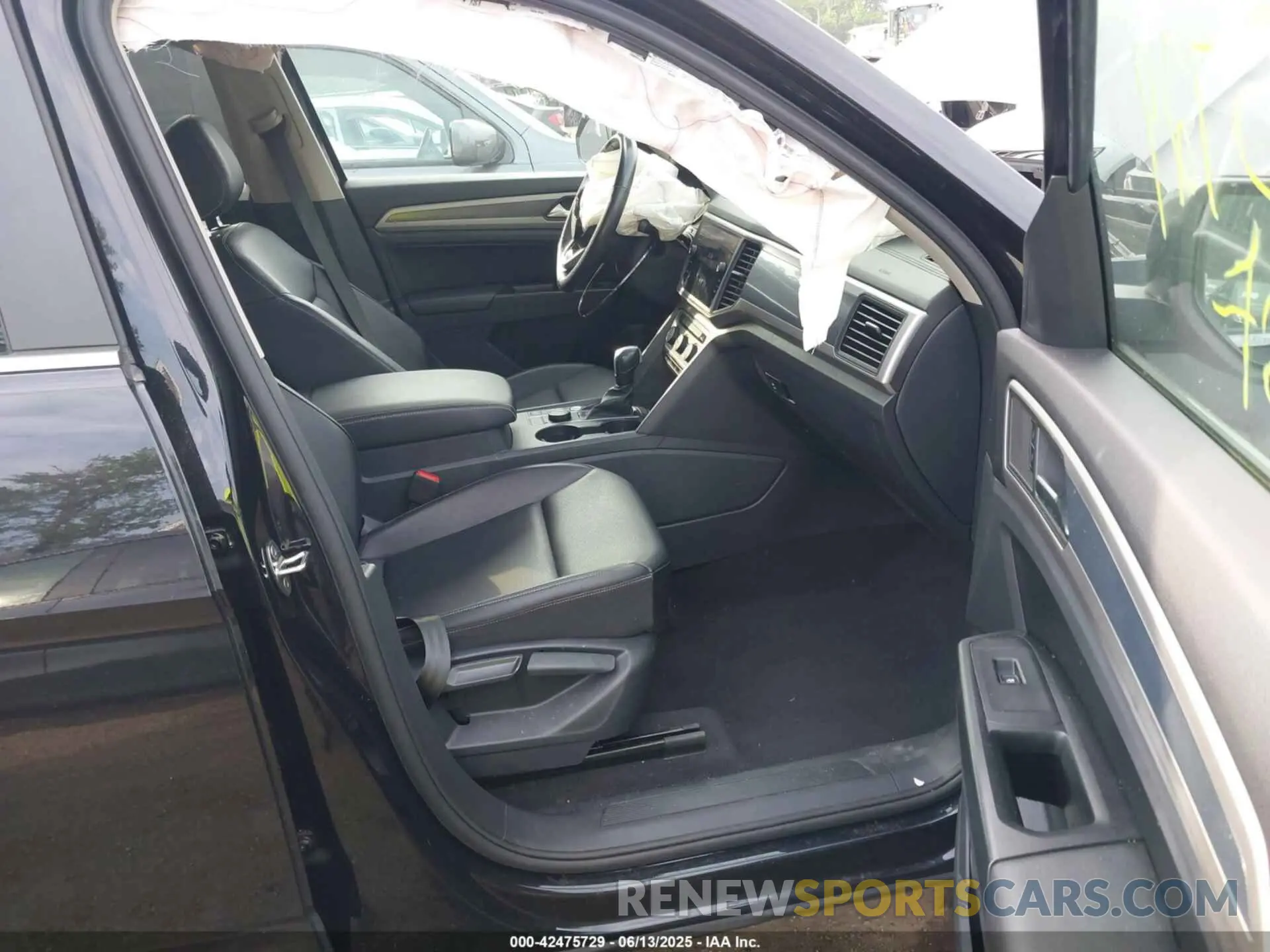 5 fotografías del automóvil dañado 1V2NR2CA7MC535342 VOLKSWAGEN ATLAS 2021