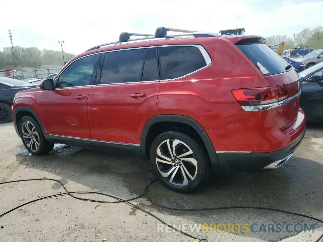 2 fotografías del automóvil dañado 1V2TP2CA2MC562543 VOLKSWAGEN ATLAS 2021
