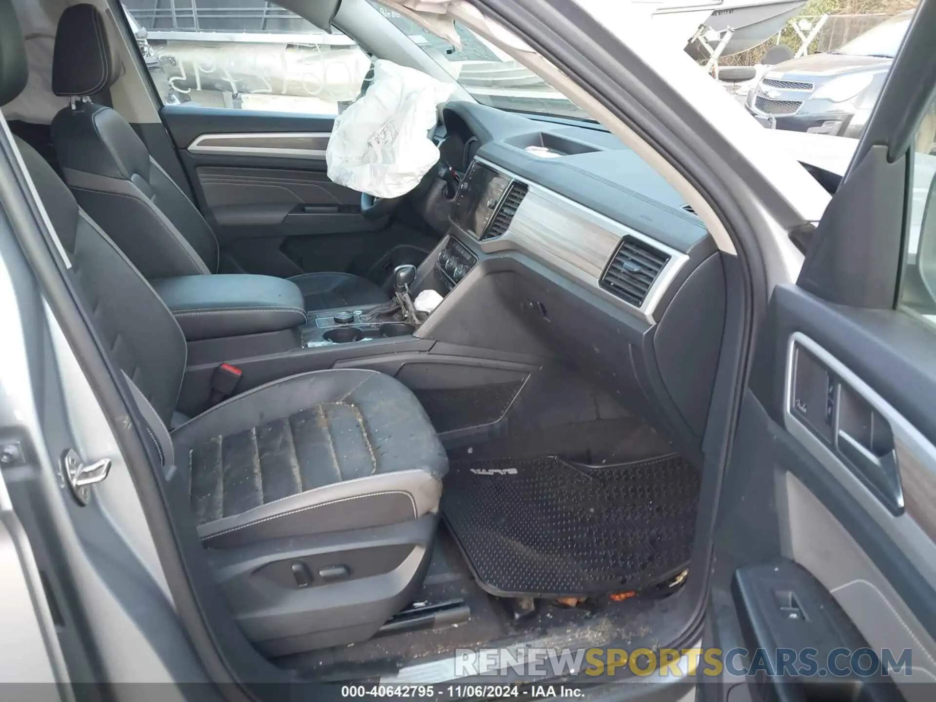 5 fotografías del automóvil dañado 1V2TR2CA1MC537532 VOLKSWAGEN ATLAS 2021