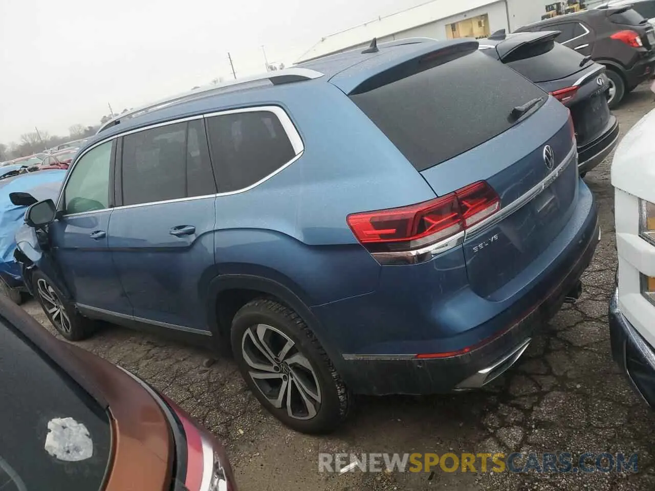 2 fotografías del automóvil dañado 1V2TR2CA8MC535700 VOLKSWAGEN ATLAS 2021