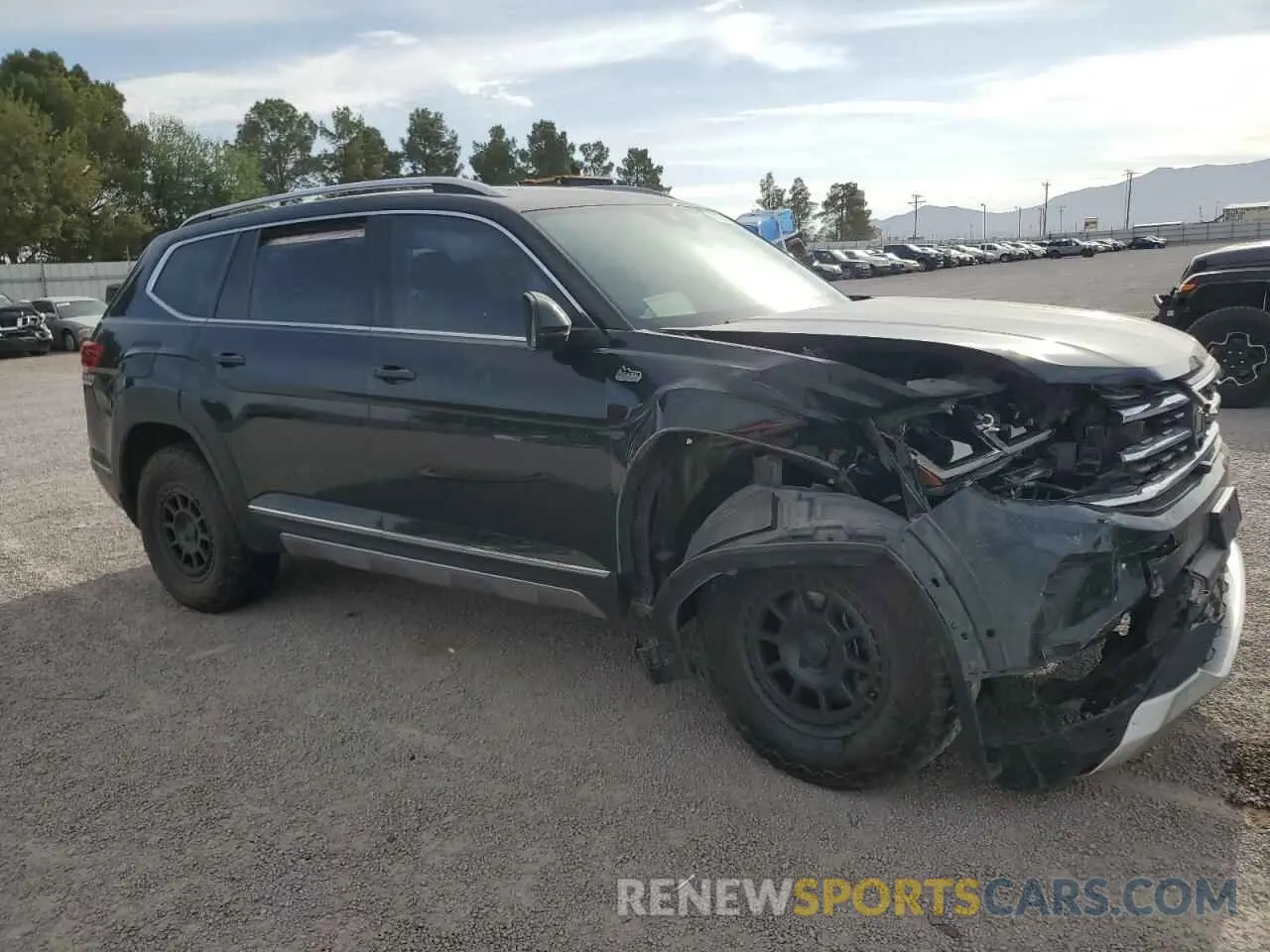 4 fotografías del automóvil dañado 1V2TR2CA9MC502544 VOLKSWAGEN ATLAS 2021