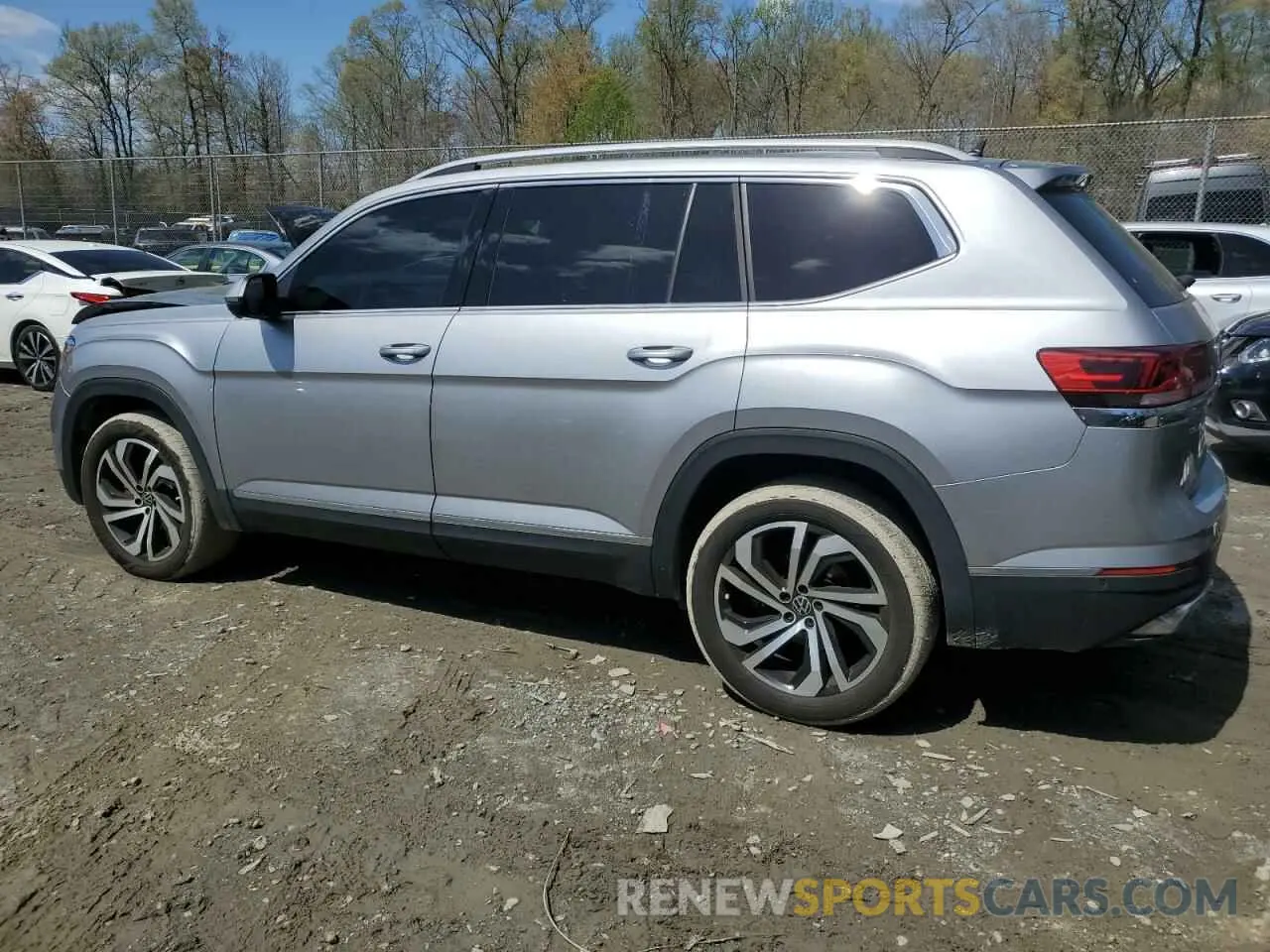 2 fotografías del automóvil dañado 1V2TR2CA9MC506898 VOLKSWAGEN ATLAS 2021