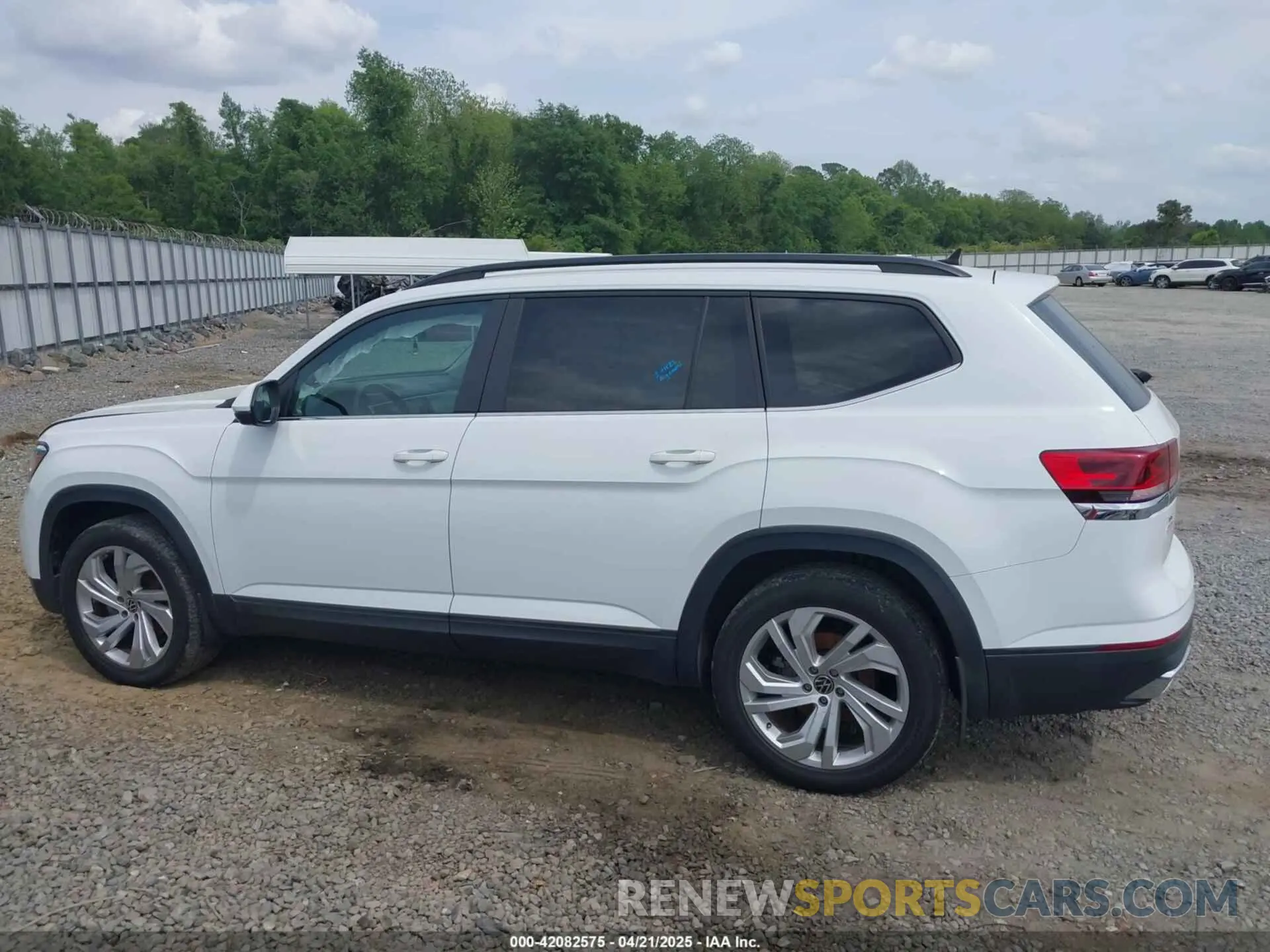 14 fotografías del automóvil dañado 1V2WP2CA3MC527040 VOLKSWAGEN ATLAS 2021