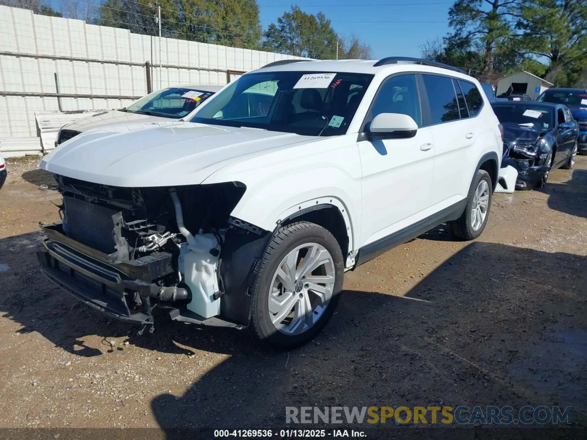 2 fotografías del automóvil dañado 1V2WP2CA9MC562620 VOLKSWAGEN ATLAS 2021