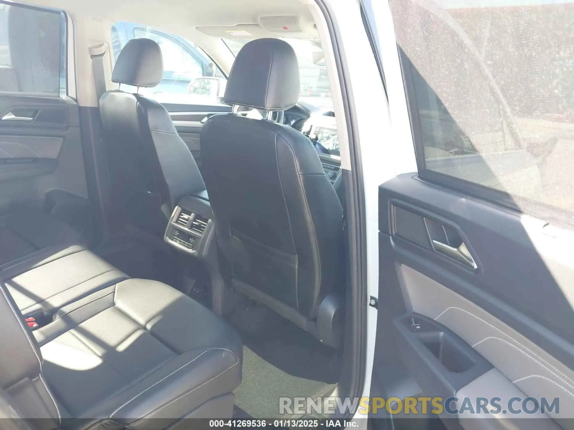 8 fotografías del automóvil dañado 1V2WP2CA9MC562620 VOLKSWAGEN ATLAS 2021