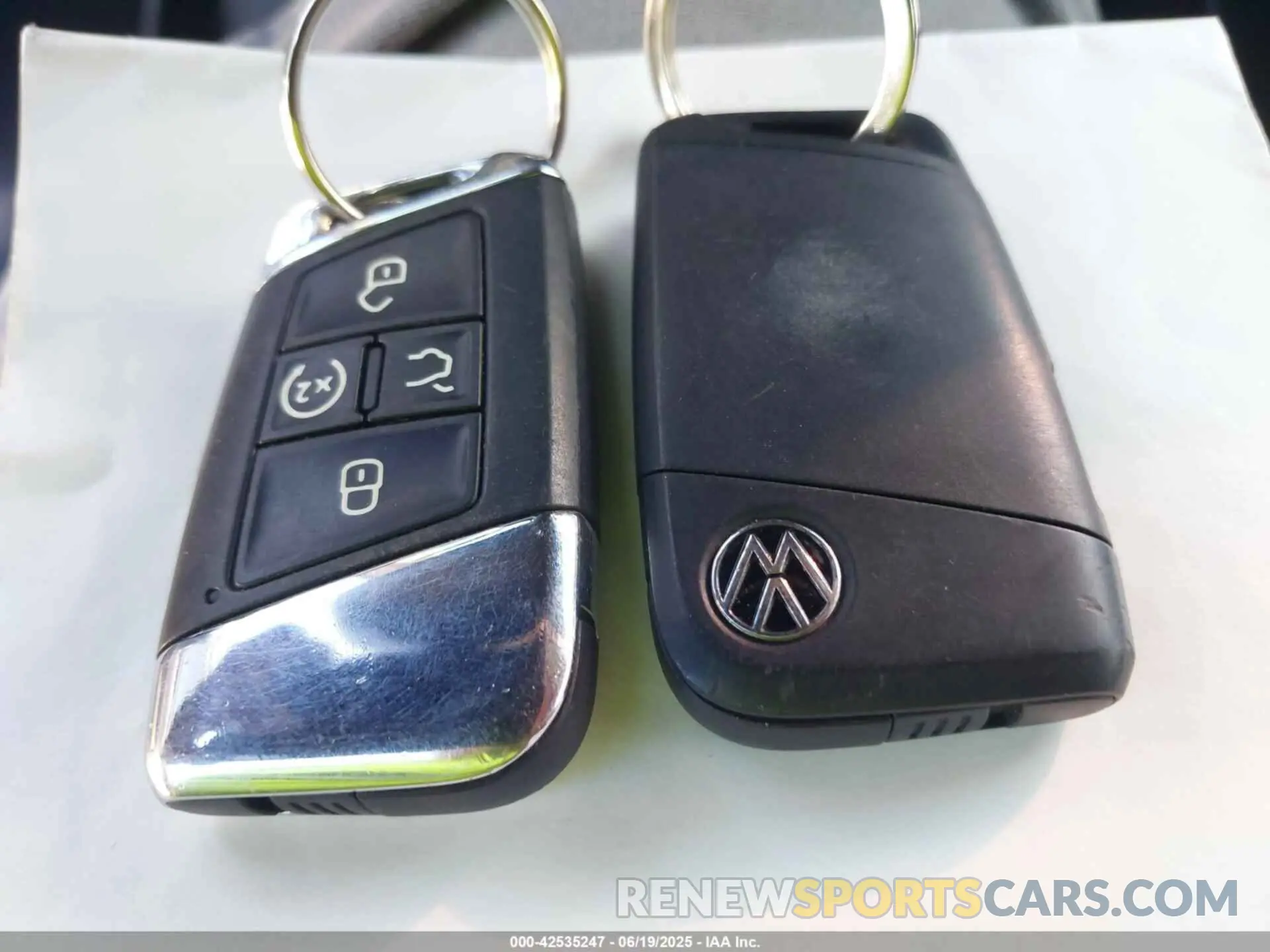 11 fotografías del automóvil dañado 1V2WR2CA0MC587903 VOLKSWAGEN ATLAS 2021