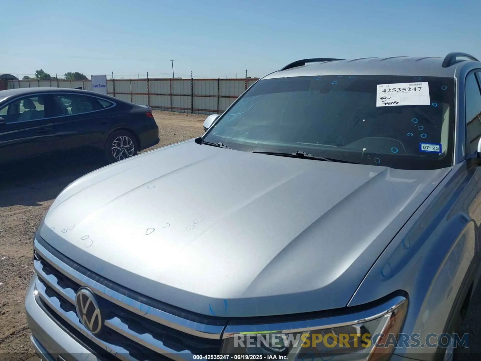 6 fotografías del automóvil dañado 1V2WR2CA0MC587903 VOLKSWAGEN ATLAS 2021