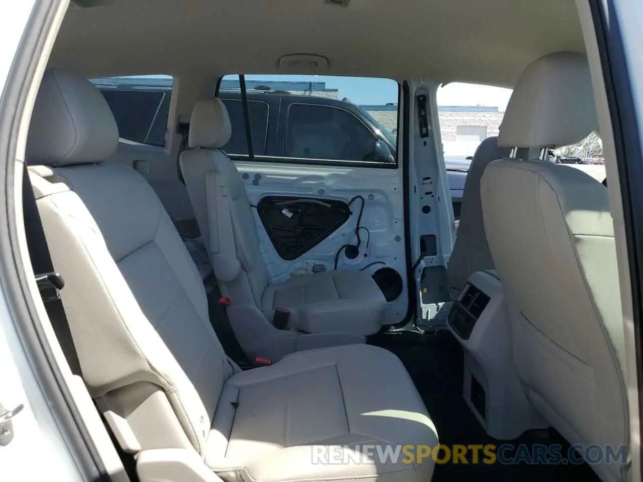 10 fotografías del automóvil dañado 1V2WR2CA1MC559866 VOLKSWAGEN ATLAS 2021