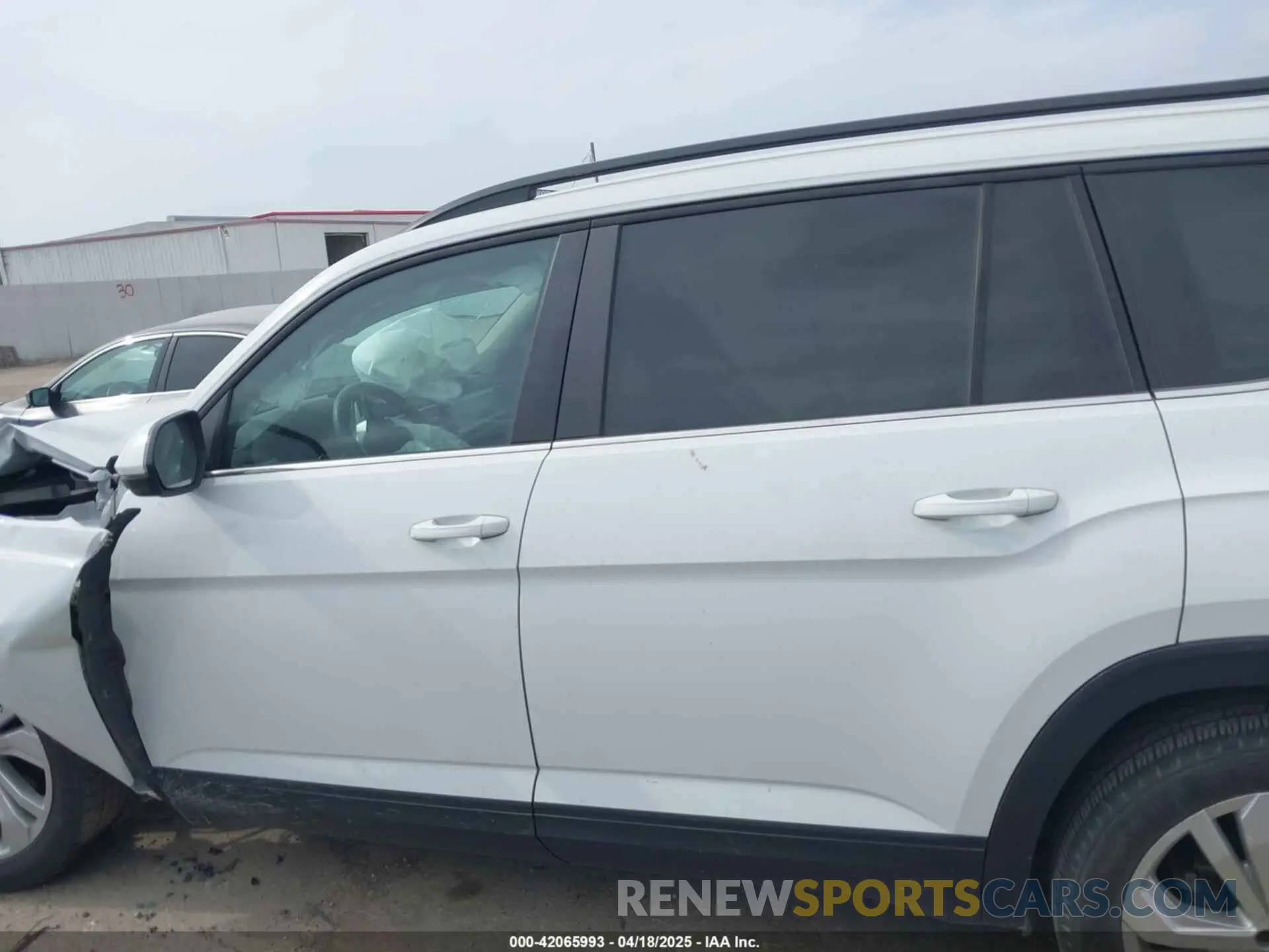 14 fotografías del automóvil dañado 1V2WR2CA3MC570349 VOLKSWAGEN ATLAS 2021