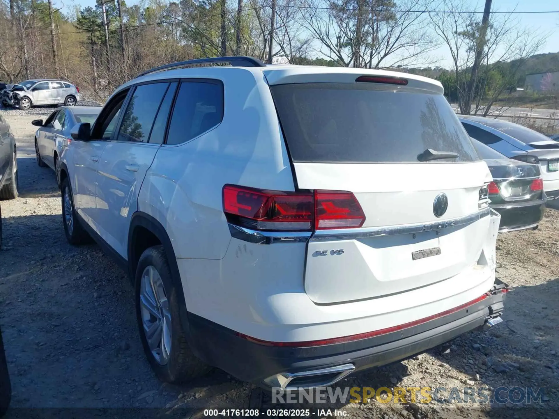 14 fotografías del automóvil dañado 1V2WR2CA3MC585840 VOLKSWAGEN ATLAS 2021